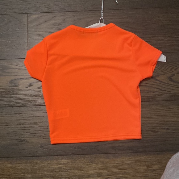 Pretty little thing cropped tee, US 2 - Picture 2 of 2